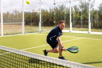 Jeu, set et match : Plongez dans l’univers des sports de raquettes !